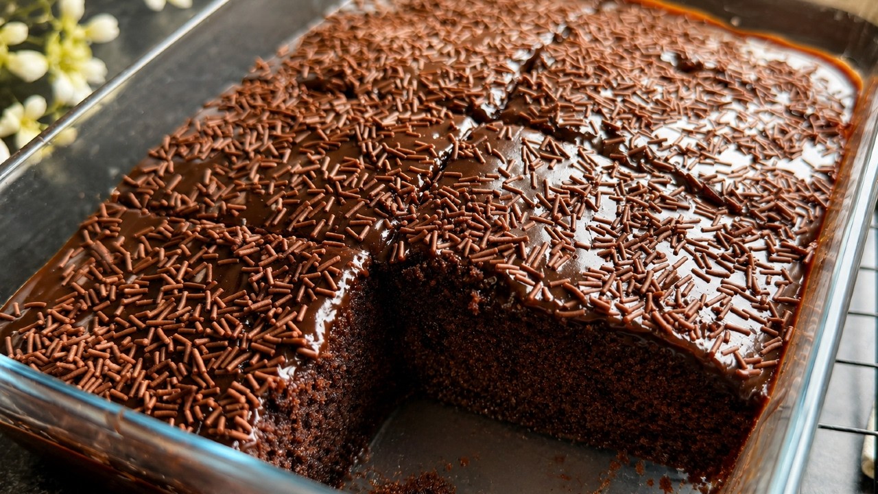 Easy Chocolate Cake Recipe&ndash; Ultra Moist Fudge Cake
