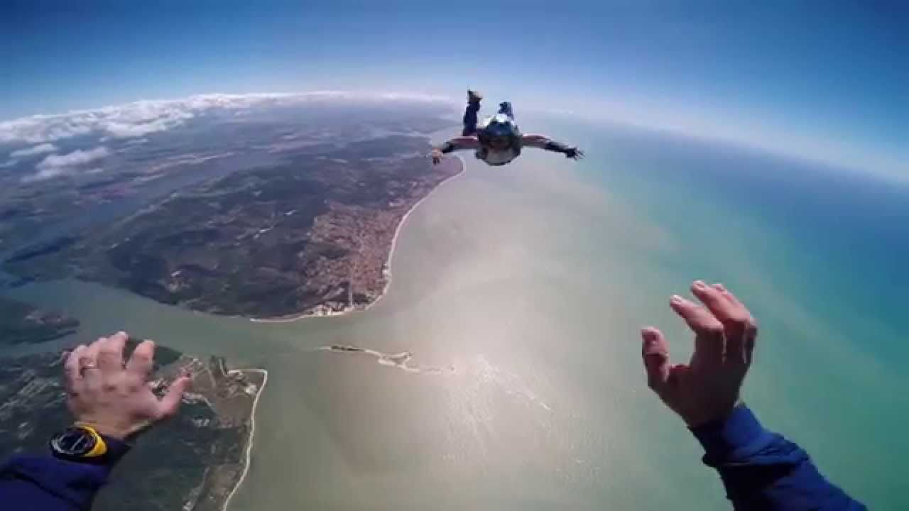Skydiving with Rodolfo Neves