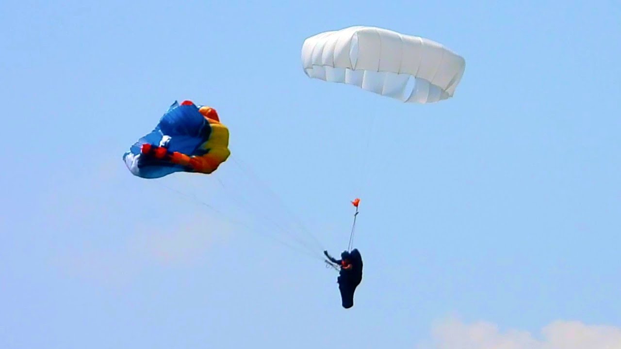 Ｐａｒａｇｌｉｄｉｎｇ ＳＩＫＵ (Sicherheitskurs) Walensee - Fullstall - Vrille - SAT - Notschirm