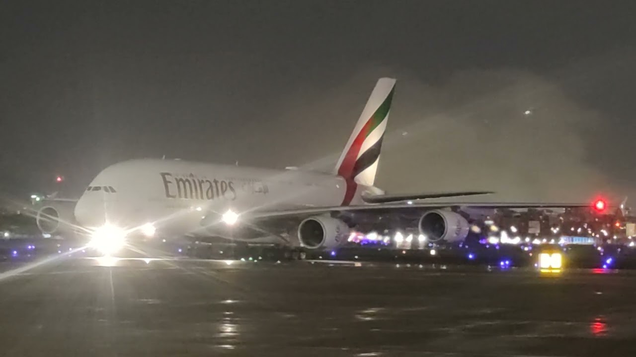 EMIRATES A380