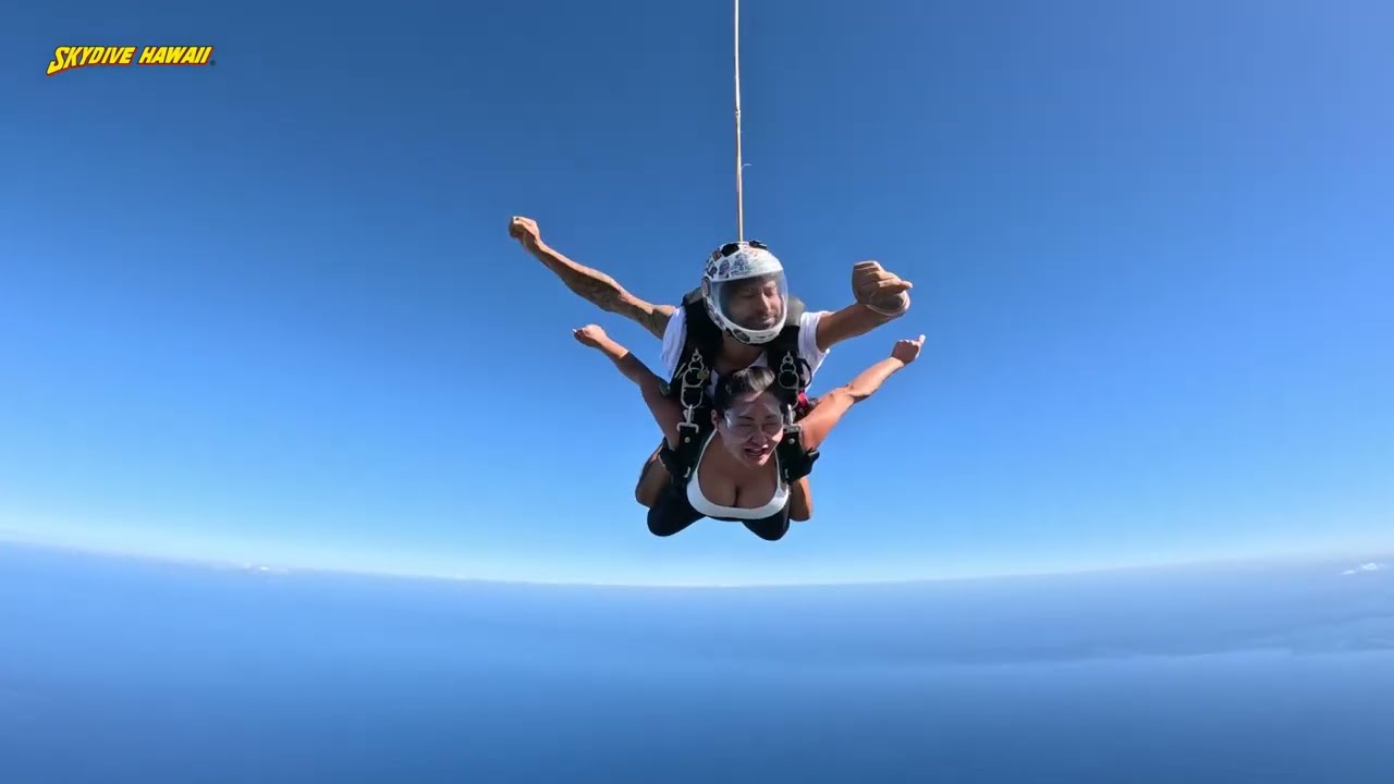 SKYDIVING OAHU HAWAII 14,000 FT JUMP *FIRST TIME!!!