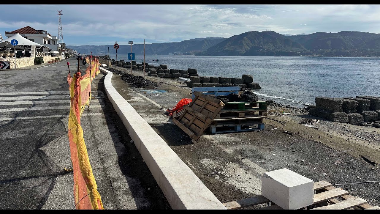 Torre Faro, ecco la nuova pista ciclabile in via Palazzo