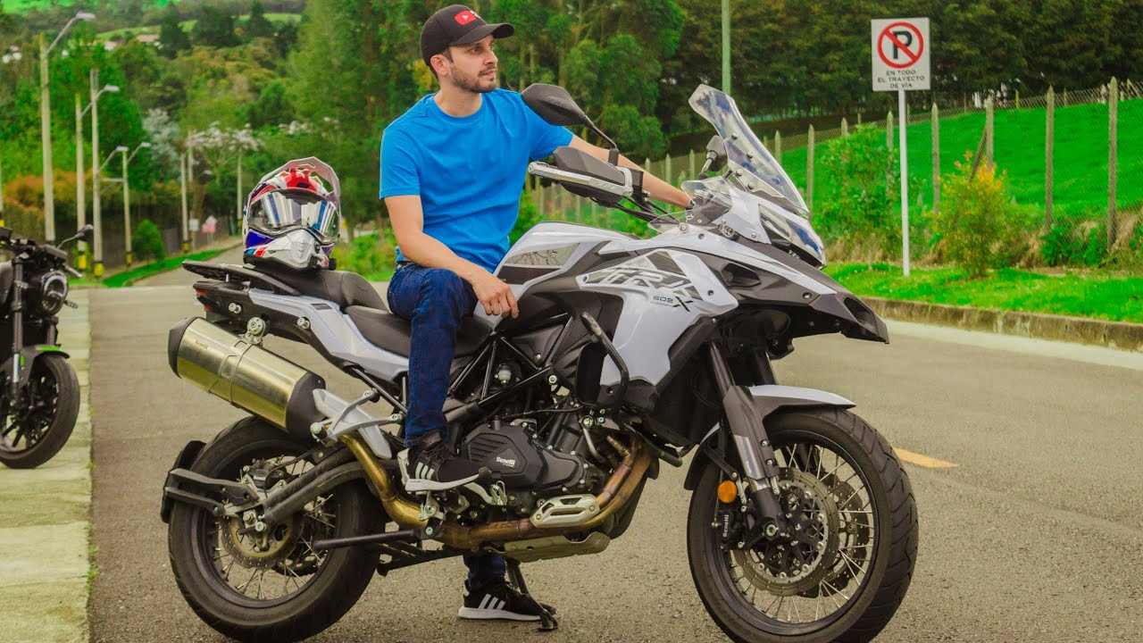Benelli TRK 502 X Prueba de Manejo | Ficha Técnica, Precio & Primeras Impresiones | Medina Motors