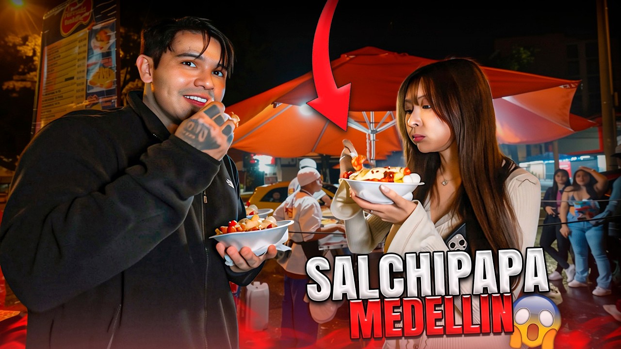 JAPONESA PROBANDO SALCHIPAPA CALLEJERA EN MEDELLIN 😋 | Yeferson cossio