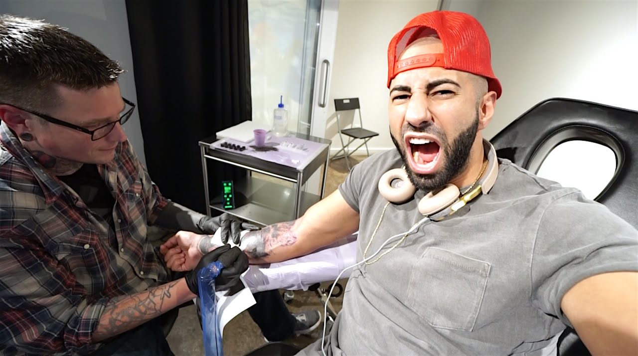 I GOT AN INSANE TATTOO!!!!!!!