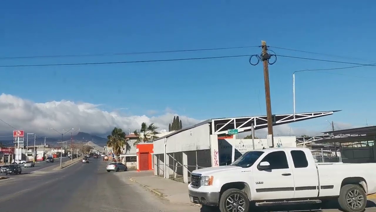 Cd. Juárez Chih, Cuando las Nubes  Acarician la Montaña