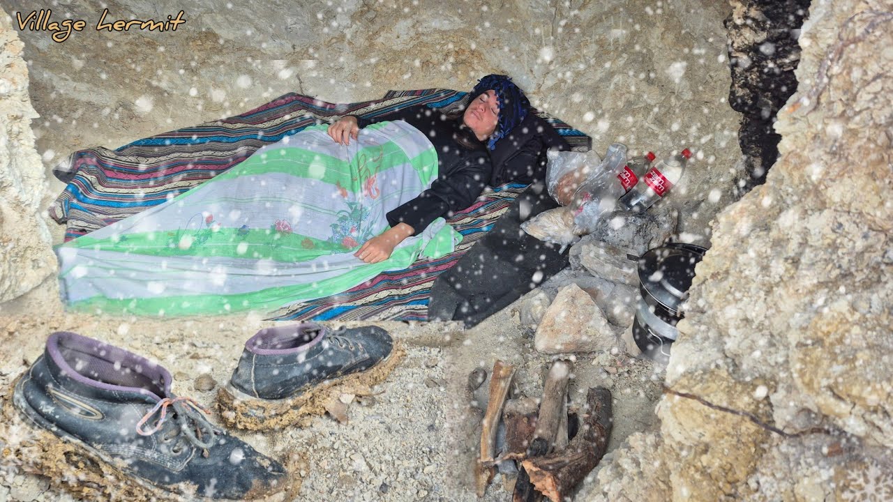 Snowy Morning in a Mountain Village: Baking Traditional Bread & Simple Village Meal”