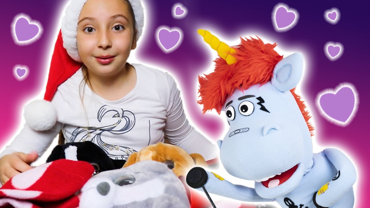 IL GIORNO DI NATALE COI MIEI CUCCIOLI - MOMENTO COCCOLE - SOPHIE GIOCA CON ME - MEGAWOW