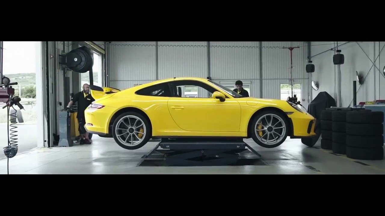 The new Dunlop Sport Maxx Race 2 | G Force | Pneu Direct