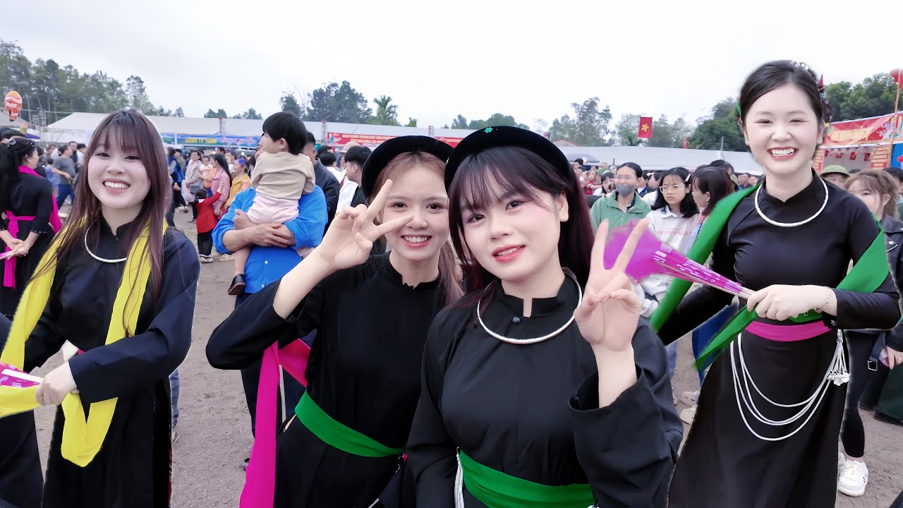 VUI HƠN TẾT LỄ HỘI CẦU MÙA NGƯỜI TÀY THƯỢNG BẰNG LA