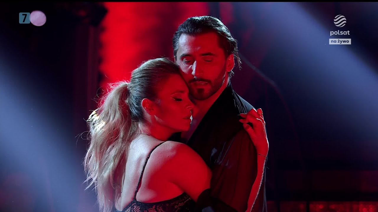 Dancing with the Stars. Taniec z gwiazdami 12 - Odcinek 6: Kajra i Rafał (rumba)
