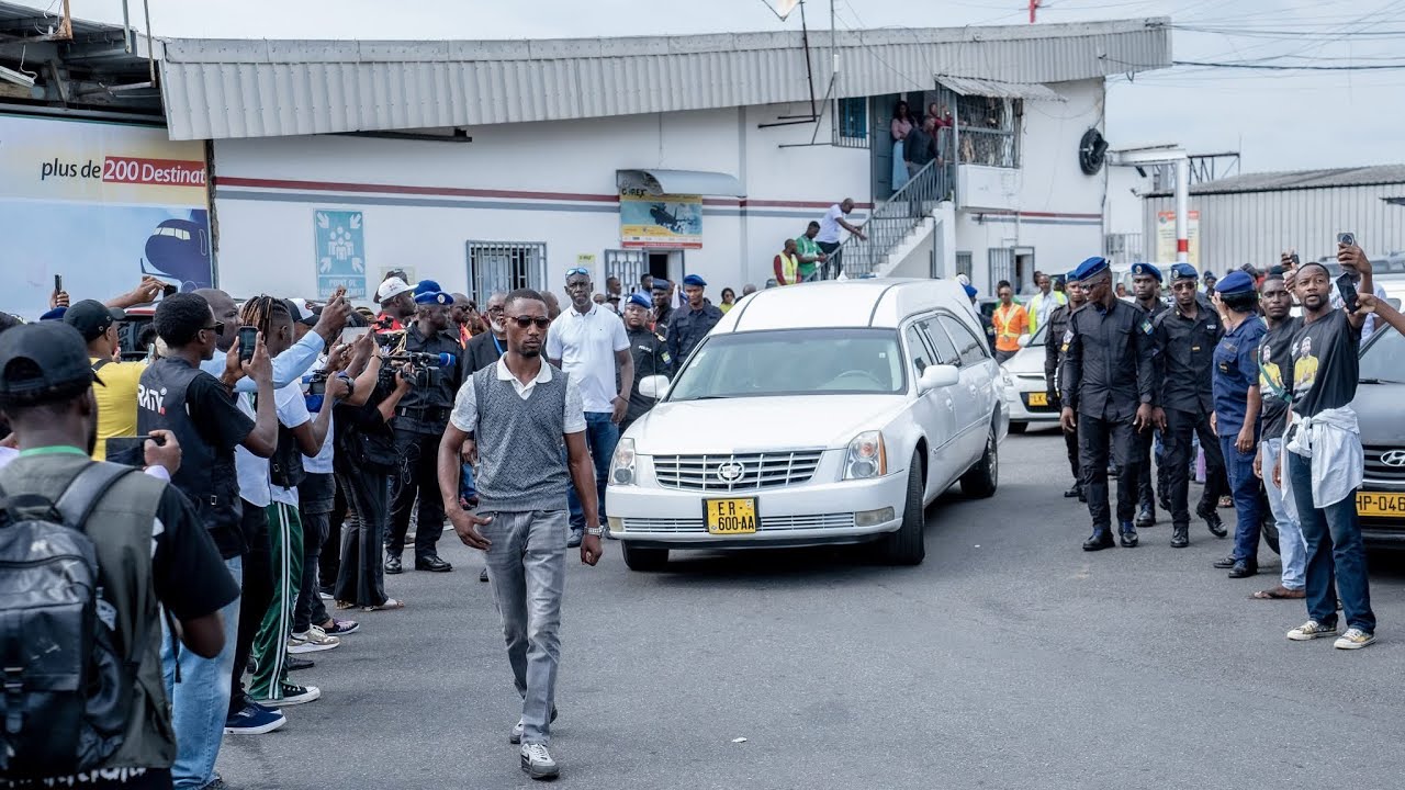 LIBREVILLE : ARRIVÉE DE LA DÉPOUILLE D’AARON BOUPENDZA À L’AÉROPORT  LÉON MBA