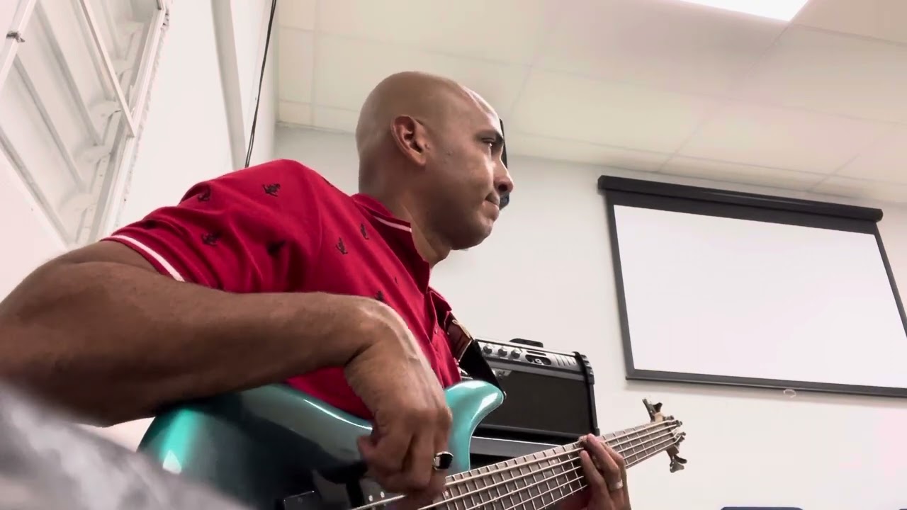 Coro Pentecostal (Jehova está conmigo como poderoso gigante)