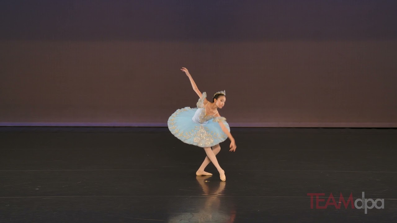 Classical Ballet Solo: Charlene Quek Woo Nim (𝘊𝘩𝘰𝘳𝘦𝘰𝘨𝘳𝘢𝘱𝘩𝘦𝘥 𝘣𝘺 𝘔𝘴 𝘒𝘰𝘬 𝘏𝘶𝘪𝘴𝘩𝘪)