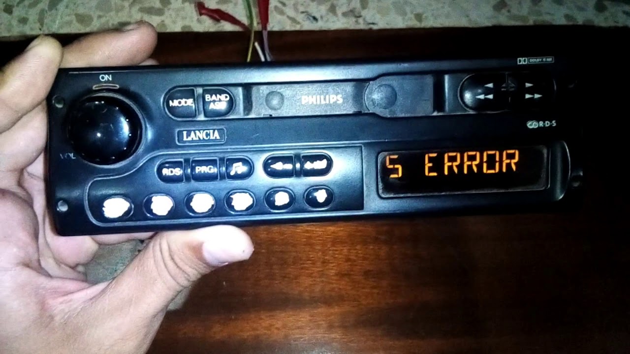 how to fix stereo error display code reset || حل مشكلة إدخال الكود error في الراديو ||problème radio