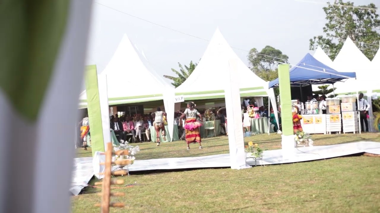 TOORO CULTURAL TRADITIONAL DANCE 3