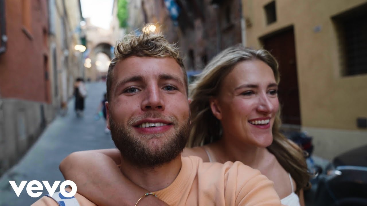 Suzan & Freek - Kwijt (Officiële Video)