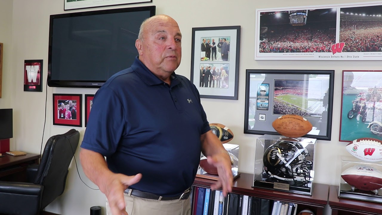 Barry Alvarez On The Time Dan Gable Broke Barry Davis
