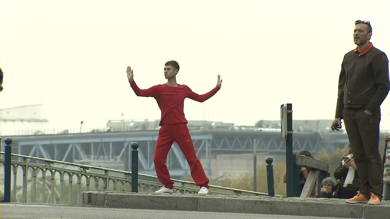 14 roof piece Trisha Brown
