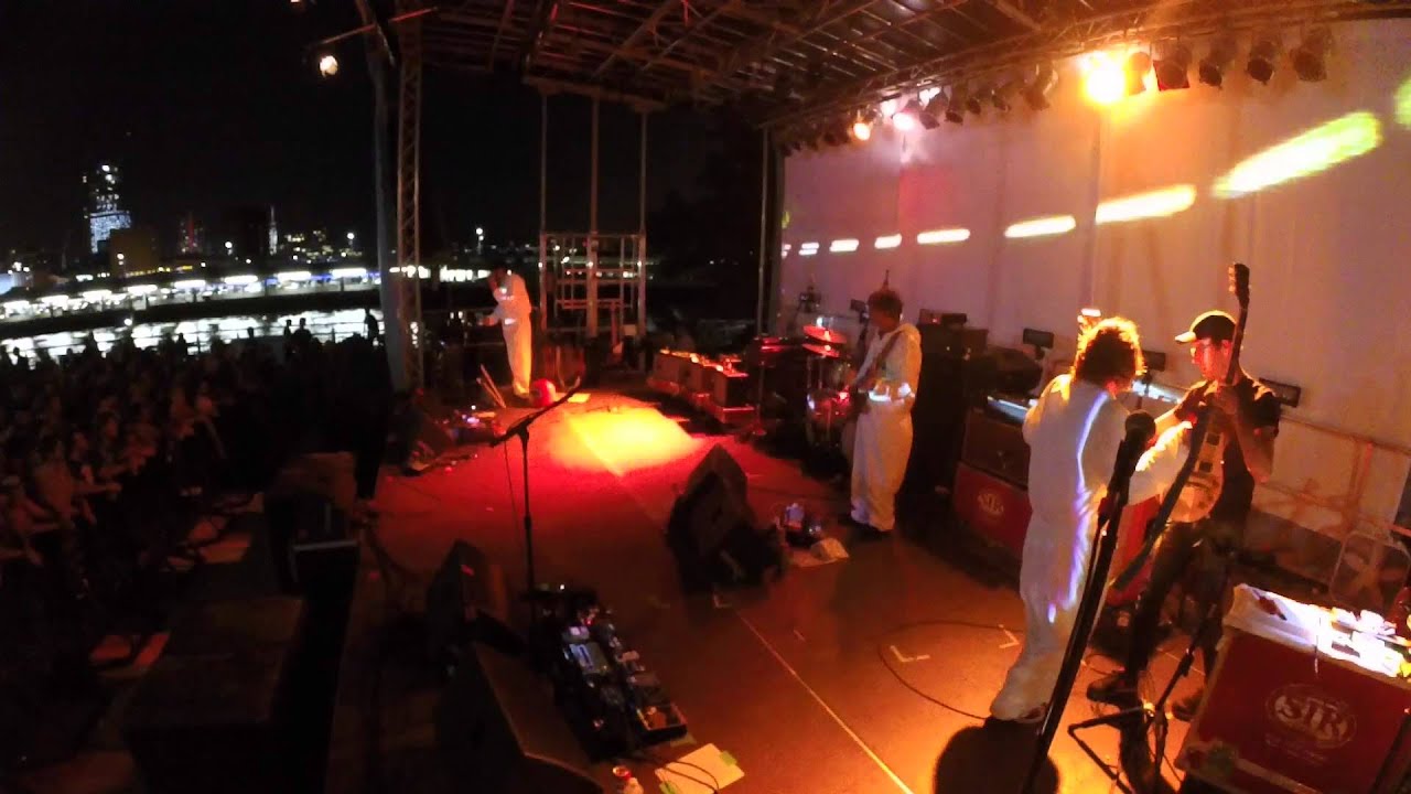 Super Furry Animals live at 4Knots Music Fest - NYC 2015