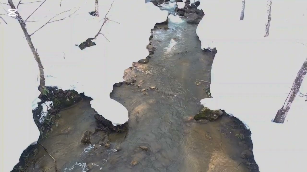 Snow Blocks the Path | 雪に阻まれる山の川