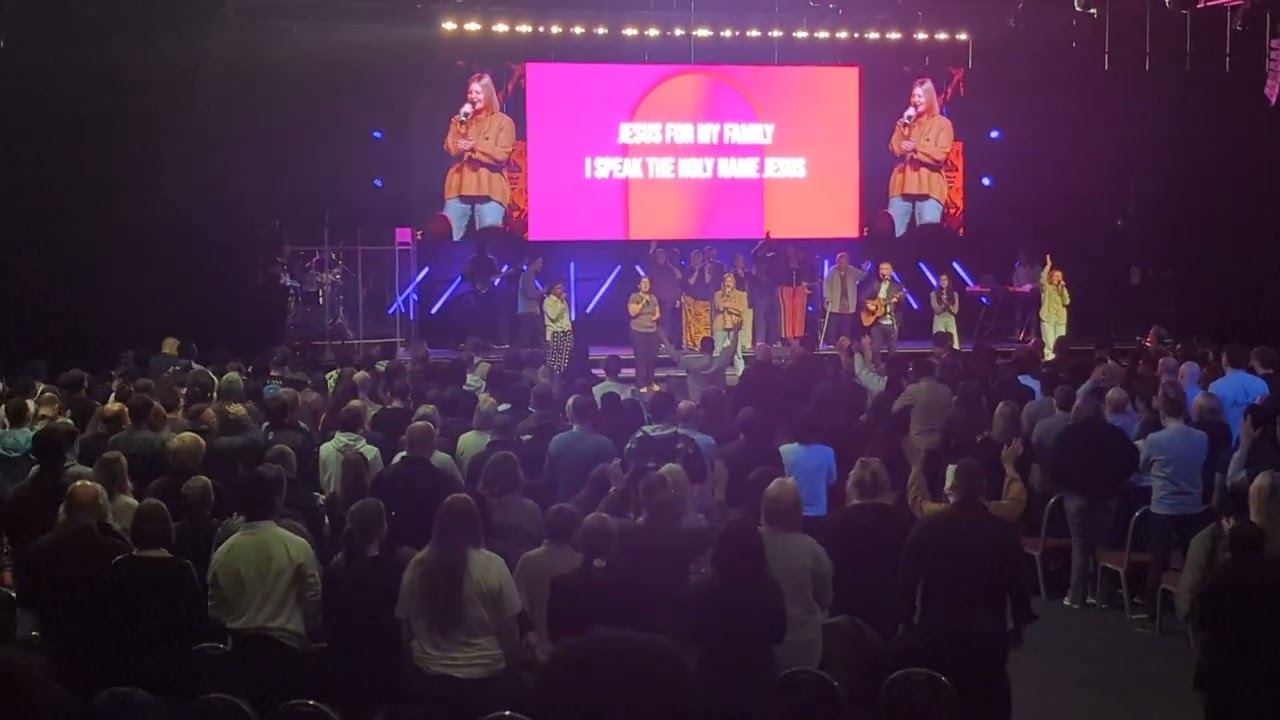Hosanna In the Highest ( Sing Along)