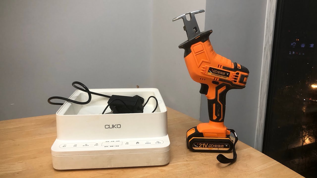  CUKO电蒸锅煮三分钟就停，网友寄来一个电蒸锅和一把电锯让帮忙修下让我们看看都是什么问题，其实找到问题自己也能轻松解决#维修 #CUKO 