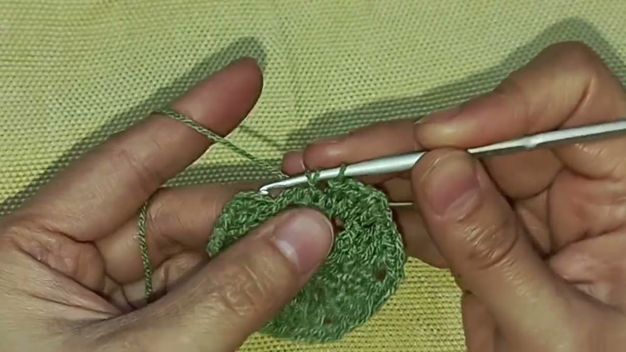 Crochet Granny hexagon tutorial . 