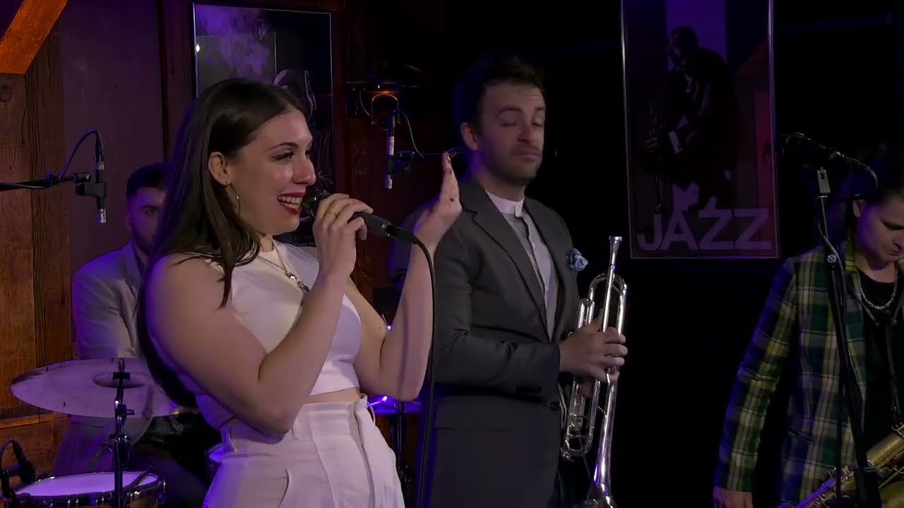 Martina DaSilva, Benny Benack III, Nicole Glover - The Girl from Ipanema