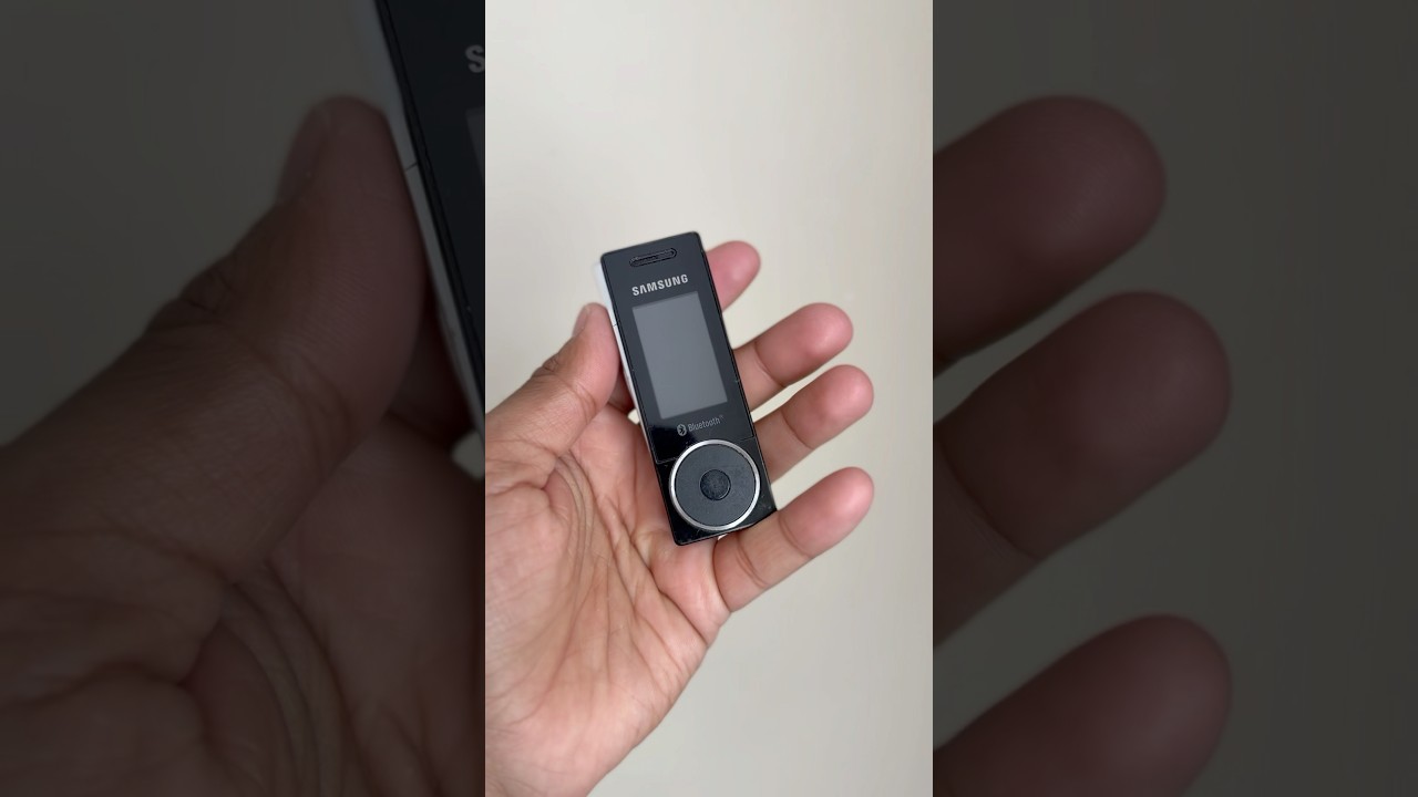 Samsung X830 &ndash; The MP3 Phone That Slid Sideways!