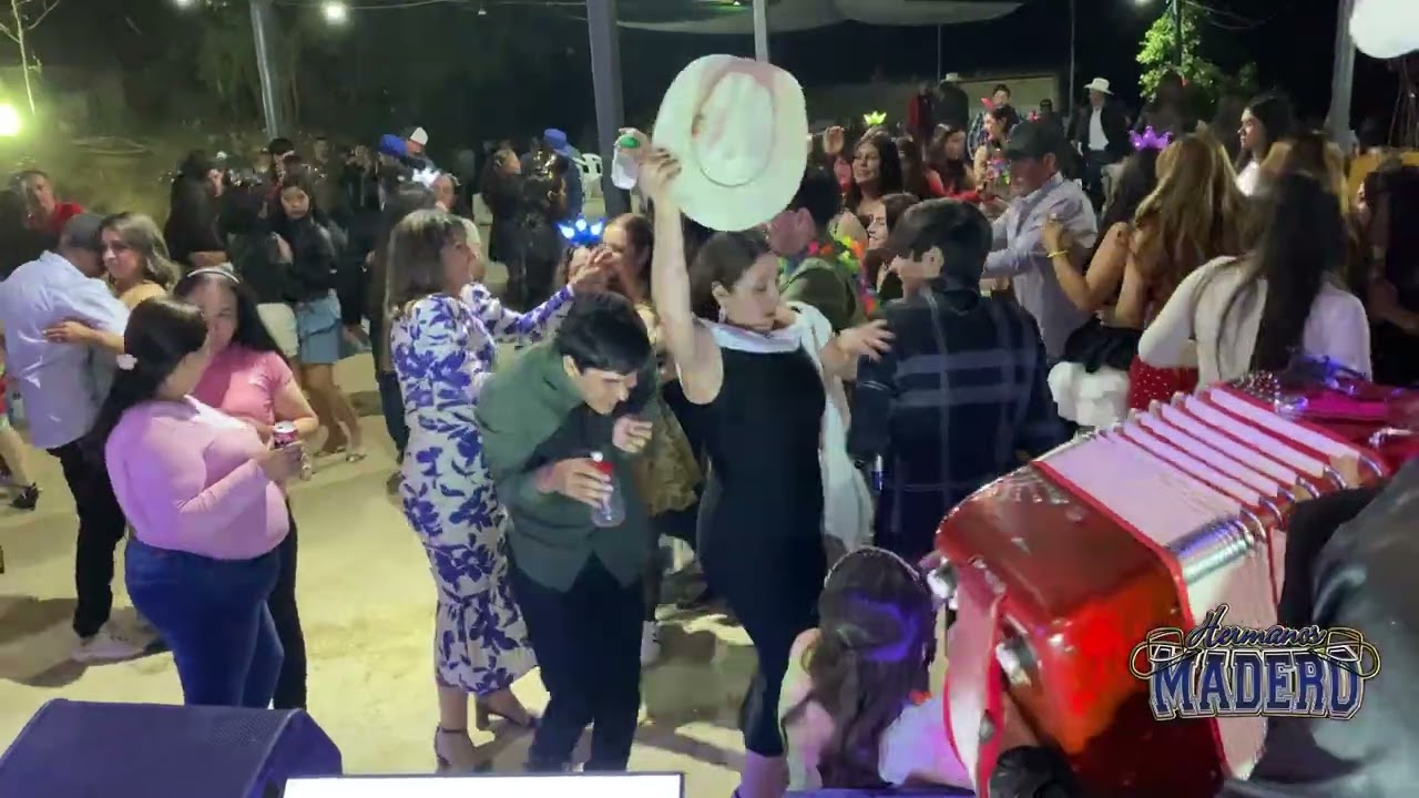 HERMANOS MADERO- Fiesta de XV Años en el rancho 