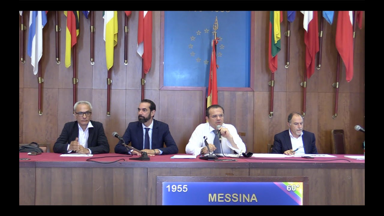 La strategia di De Luca: 