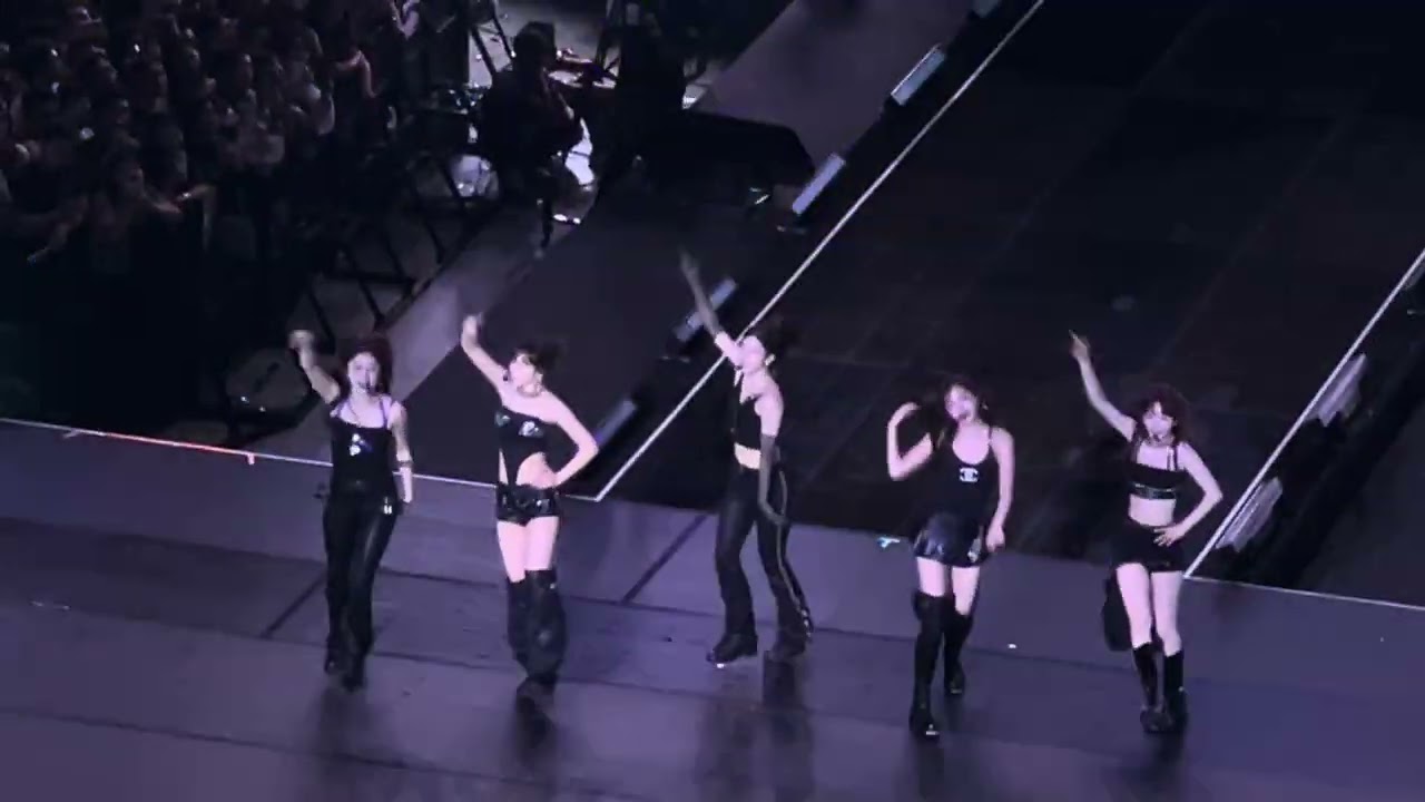 LE SSERAFIM (르세라핌) - Eve, Psyche and the Bluebeard's wife + CRAZY | Easy Crazy Hot Tour in Manila 