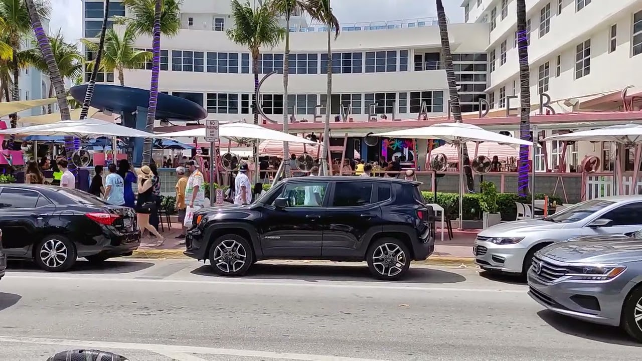 The Clevelander Bar, Miami Beach