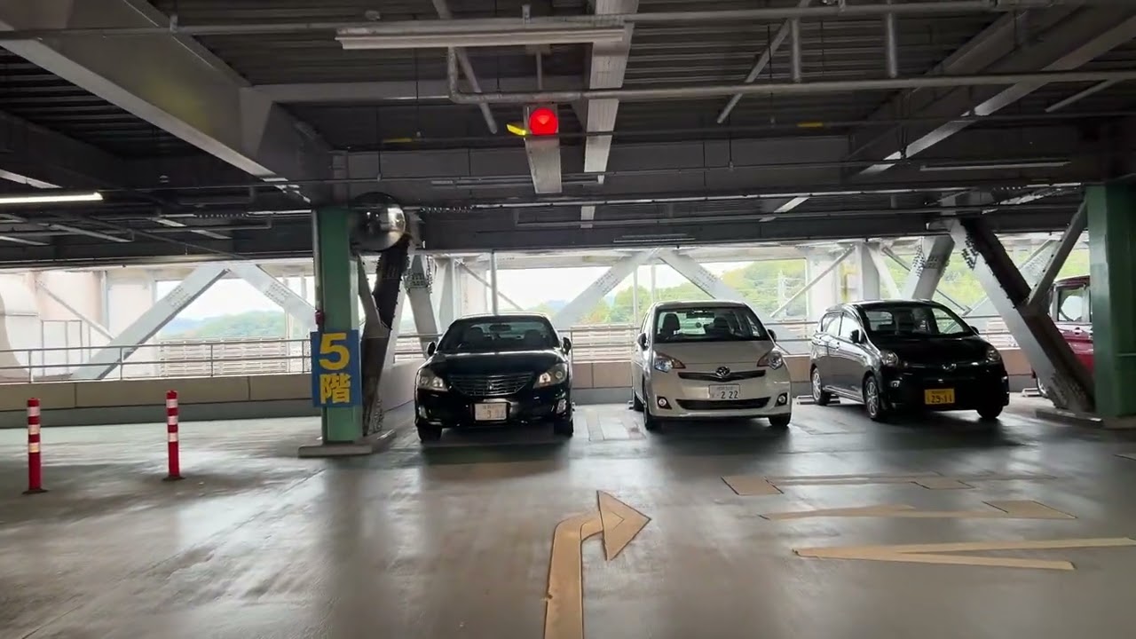 【駐車場無料はありがたい】アスティアかさいの立体駐車場をグルグル走ってみました