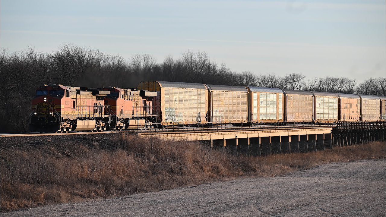 BNSF trains on the Emporia sub ft 70milers, combo intermodal, golden hour action & more!
