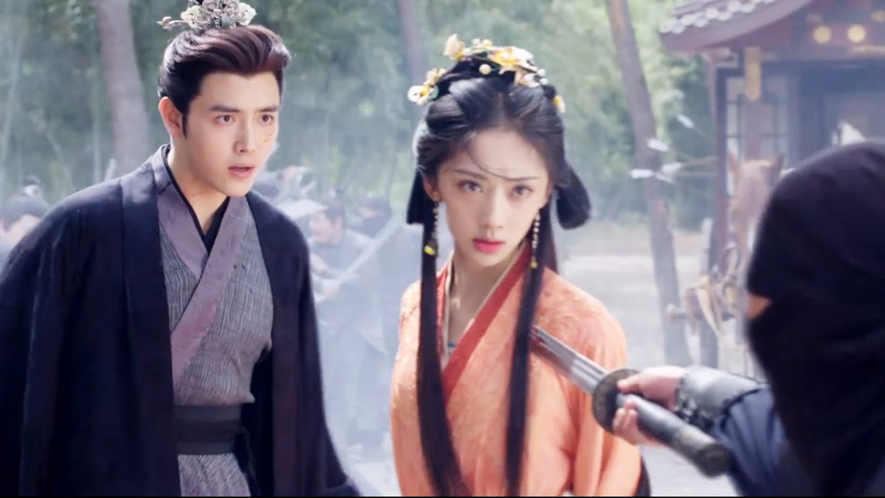 【搶先看】少女捨身擋刀，救下的少年竟是當朝皇帝，當場被封爲皇后！ #chinesedrama #武侠 #movie #功夫 #动作 #kungfu #献鱼 #陈飞宇