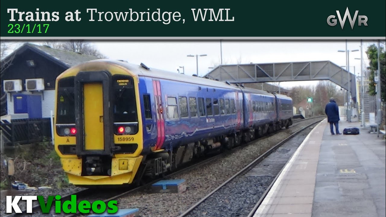 Trains at Trowbridge, WML - 23/12/17