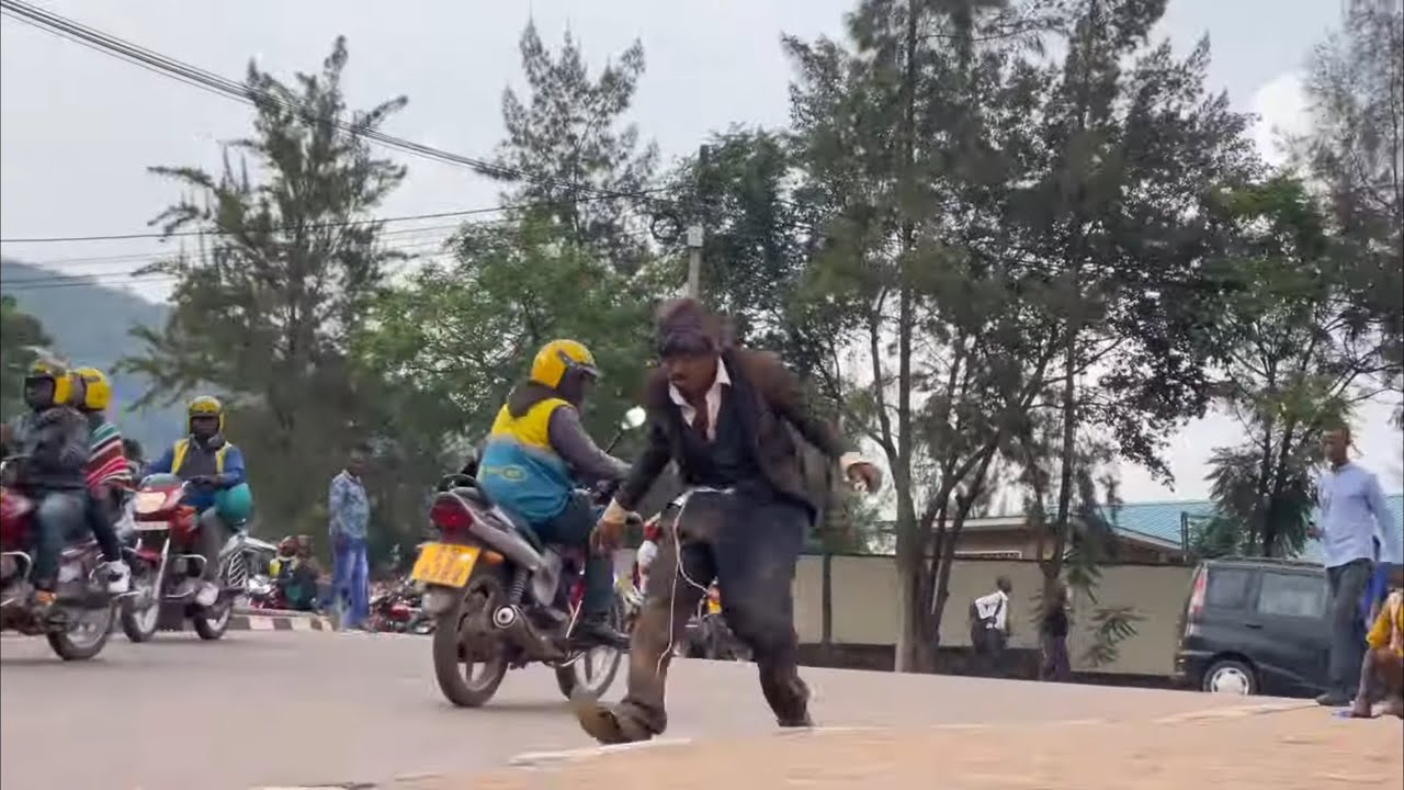 MITSUTSU COMEDY :Kugwa kwa Rujama