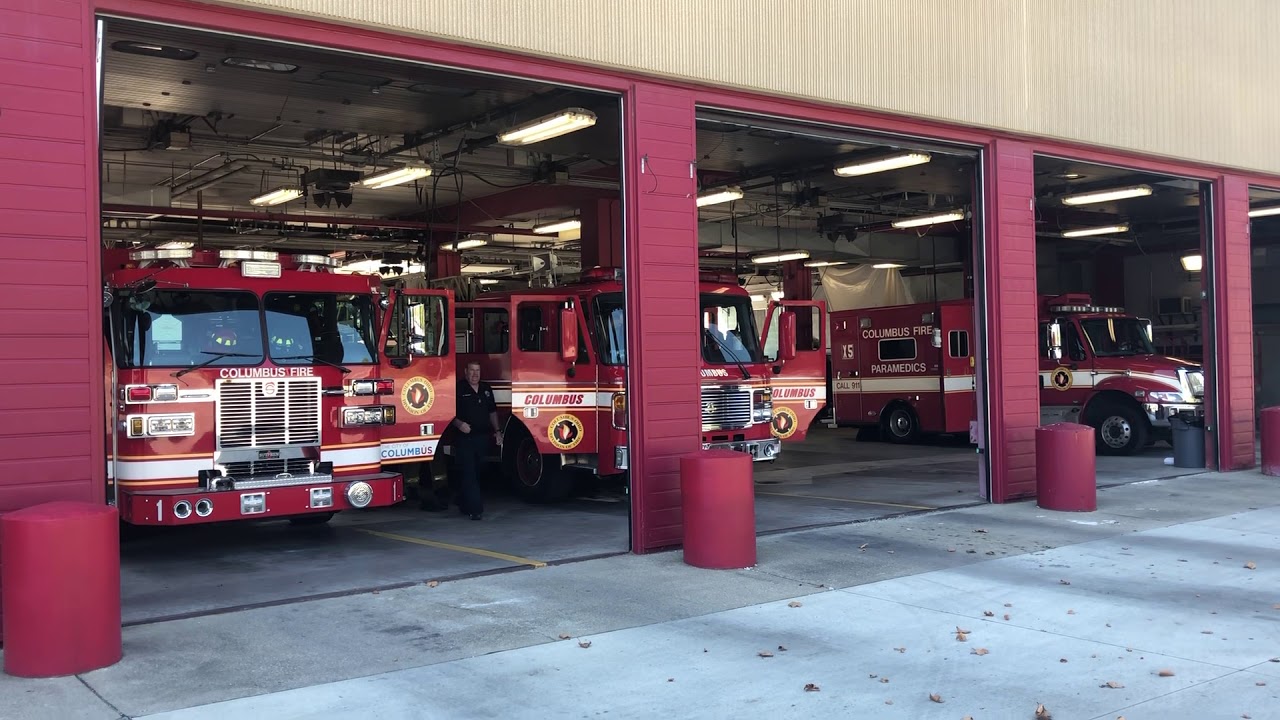 Columbus Division Of Fire Station 1 Ladder 1 responding to a Structure Fire