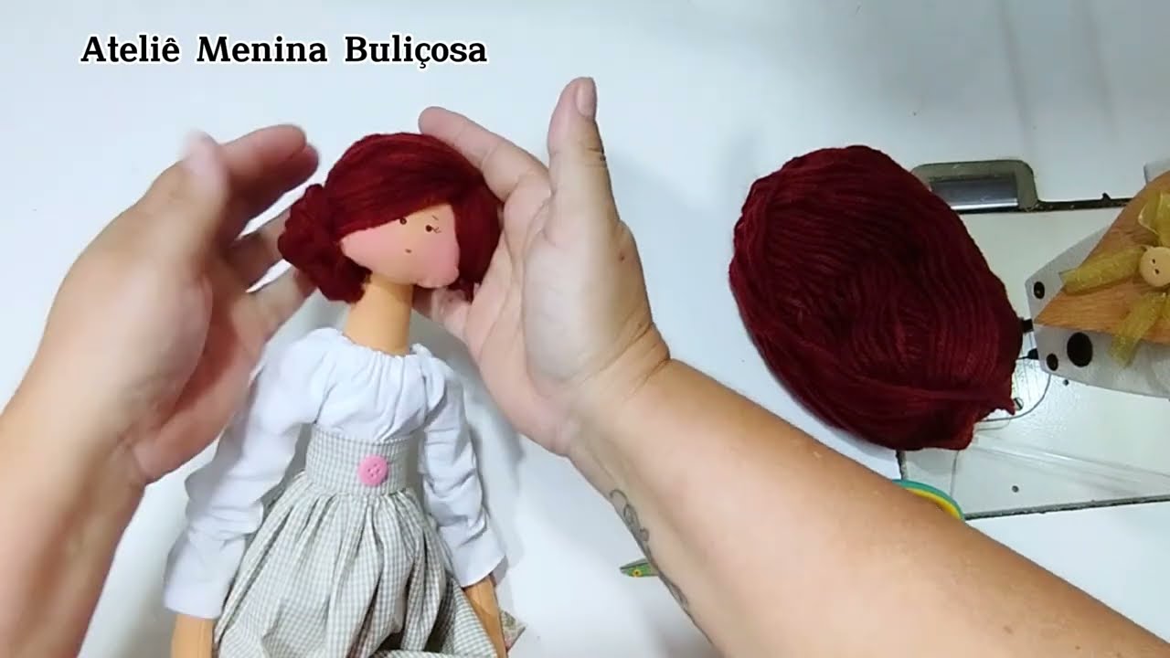 Cabelo da boneca Amora