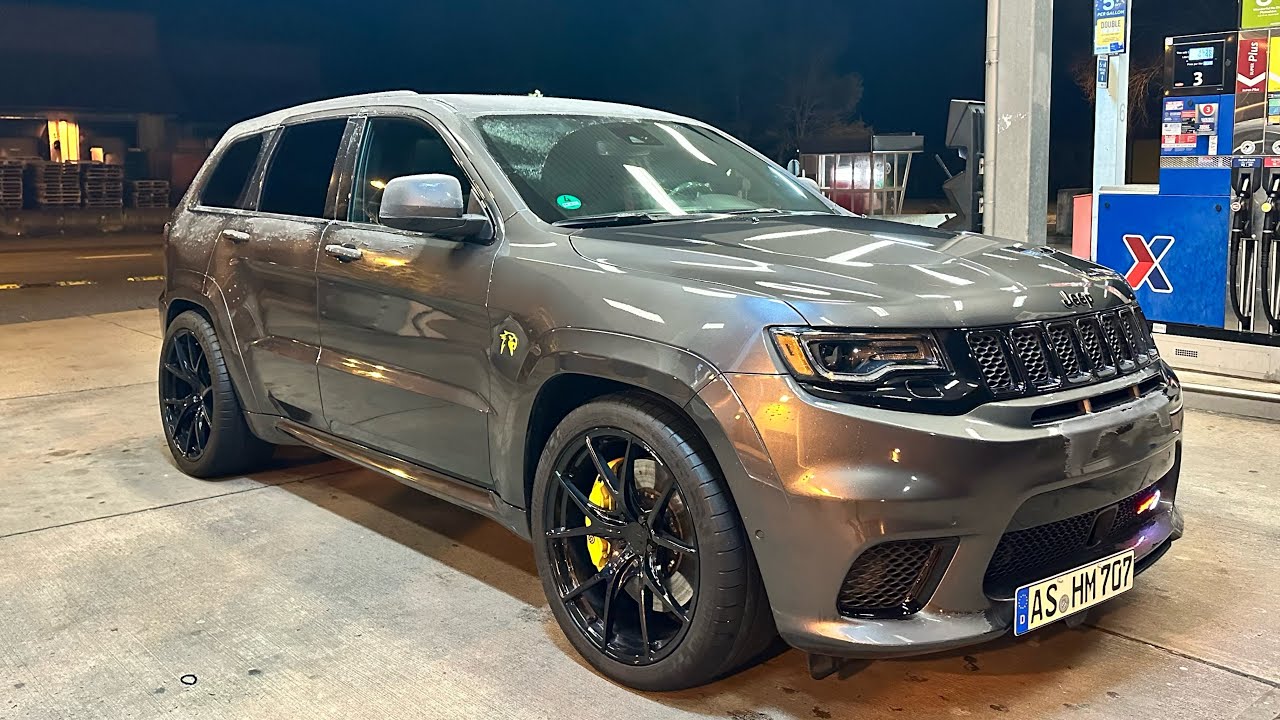 Обновил эмблемы на своем Trackhawk + первая мойка машины