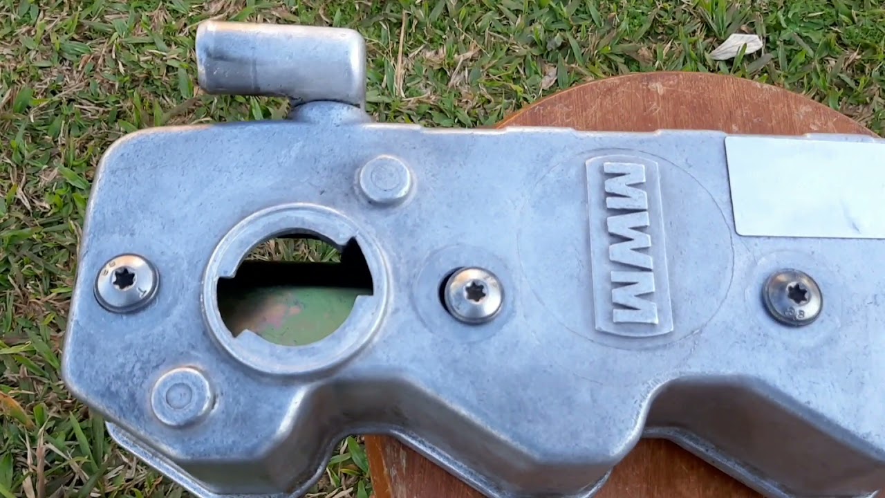 Troca da junta da tampa de válvulas do motor 2.8 MWM S10