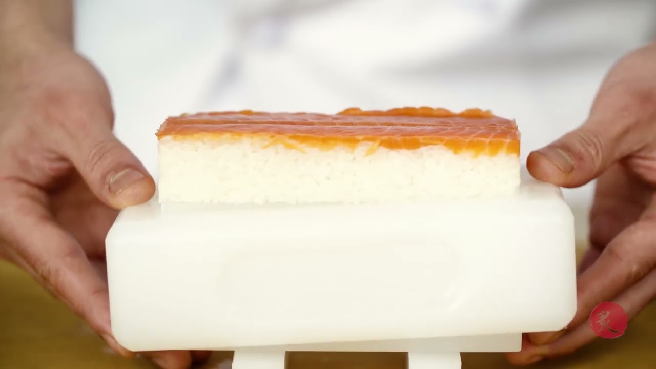 Aburi Oshi Sushi - Salmon Oshi Sushi