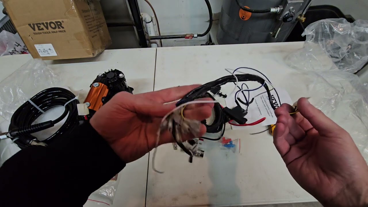 Vevor onboard air compressor unboxing (ARB CKMA12 clone)