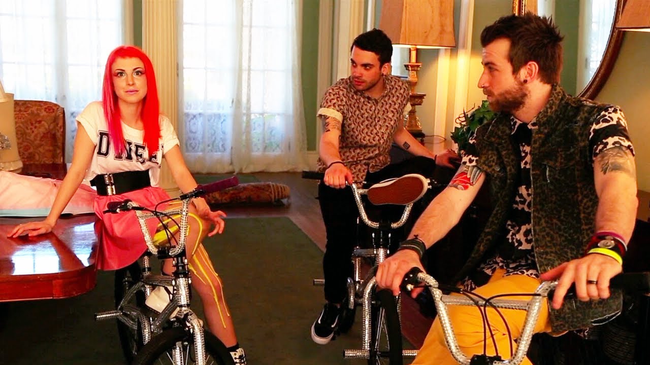Paramore: Still Into You (Beyond The Video)