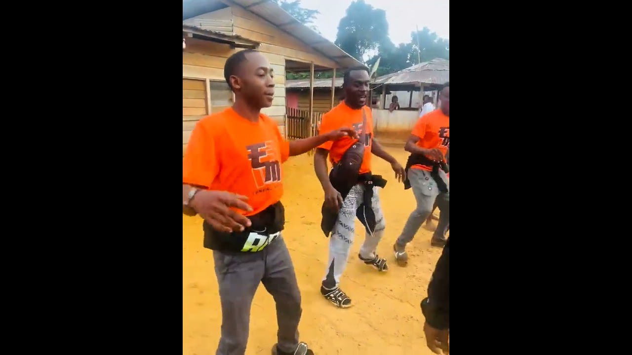 Akam'ayong d'egneng melene (danse matinale 🤣 à Belle-Ville 2025)
