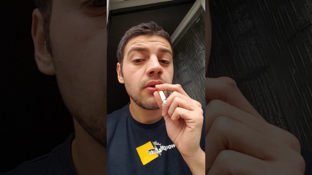 Smoking Marlboro Gold