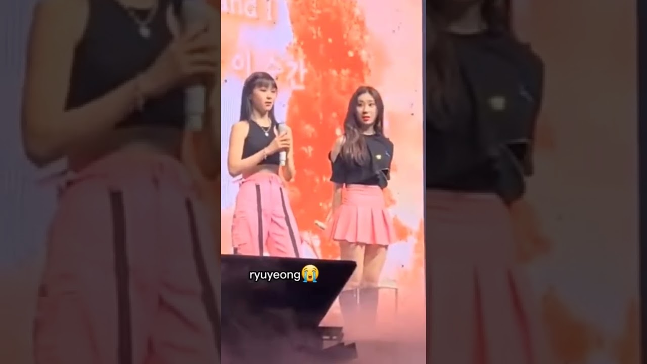 있지 믿지 Itzy's reaction to fans Singing'trust me' english version 😍 #itzy #trustme  #shorts #stagemix