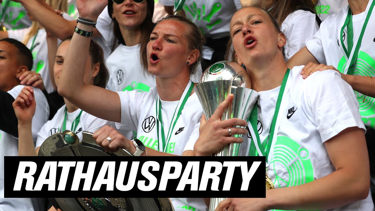 Rückblick: Doublesiegerparty am Rathaus 🥳